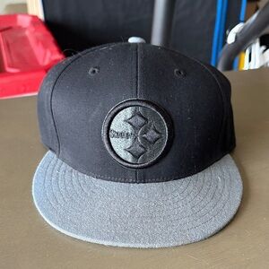 Pittsburgh Steelers NFL Fitted Hat 7 1/4 Black Gray Reebok Cap